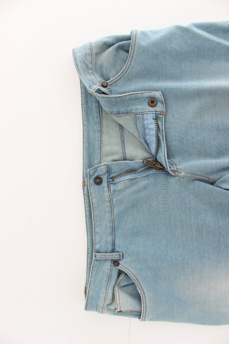 Elegant Light Blue Capri Jeans