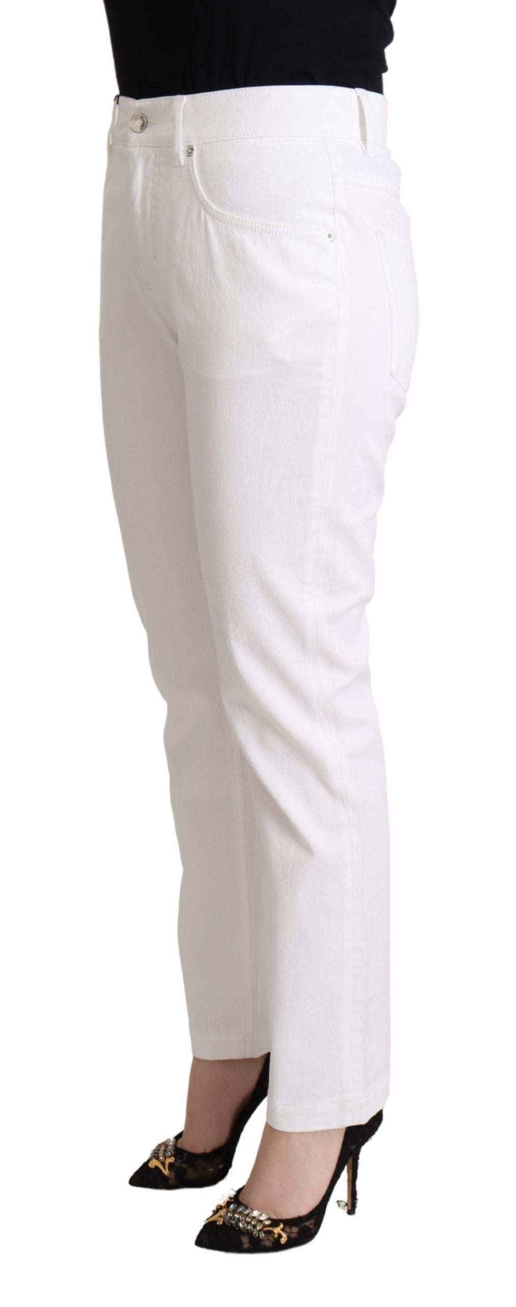 Chic White Tapered Denim Jeans with Logo Patch