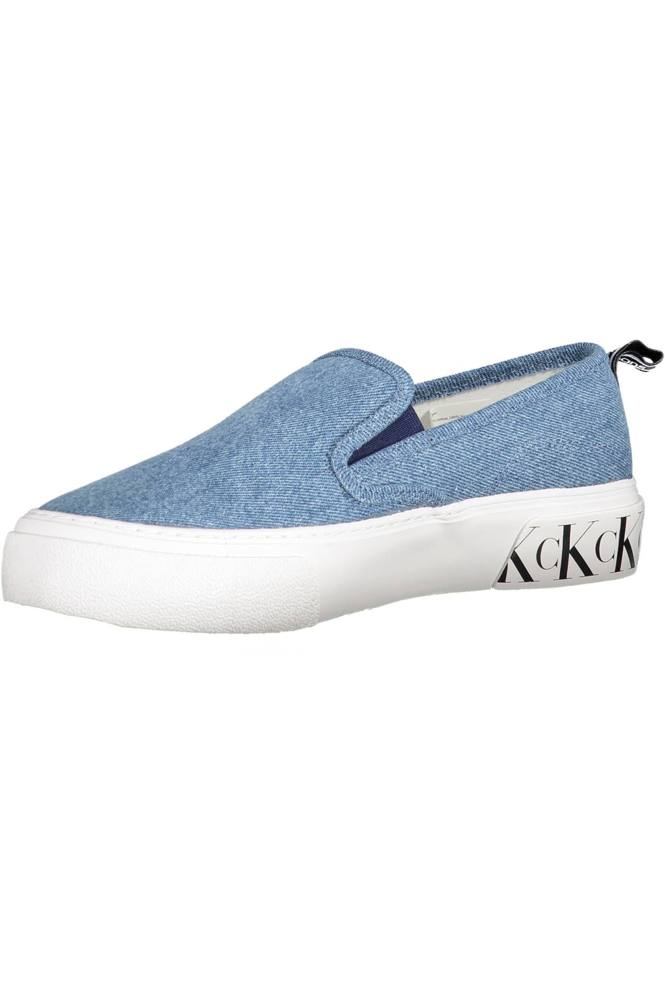 Chic Laceless Sneakers with Contrasting Accents