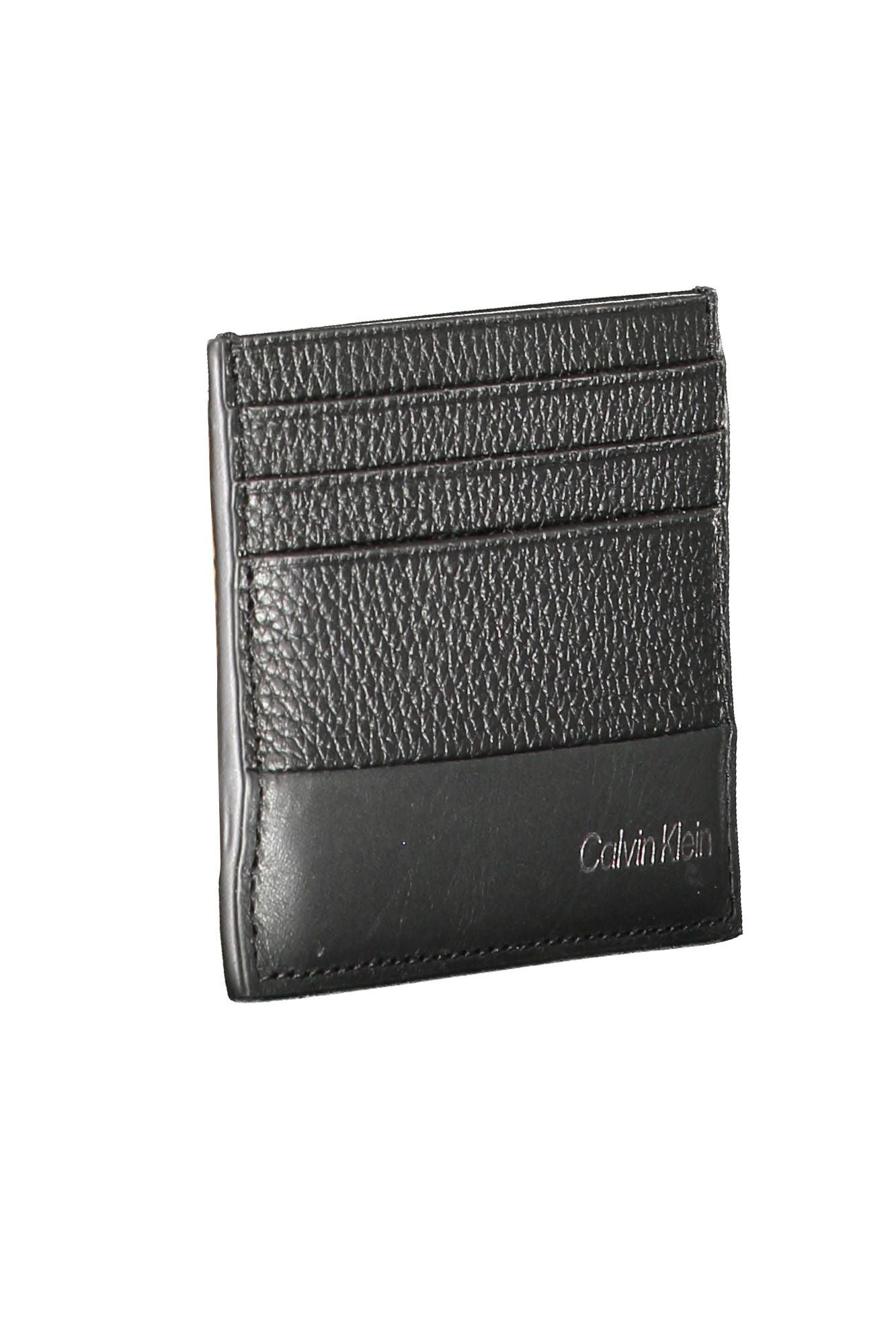 Sleek Leather Card Holder in Timeless Black