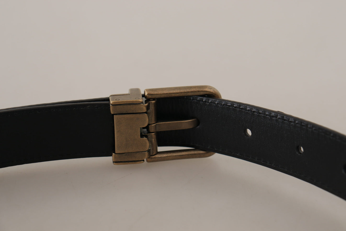 Chic Engraved Logo Leather Belt