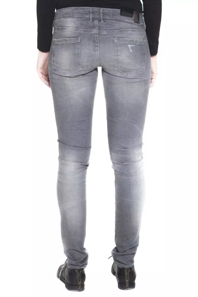 Chic Narrow-Leg Faded Gray Jeans