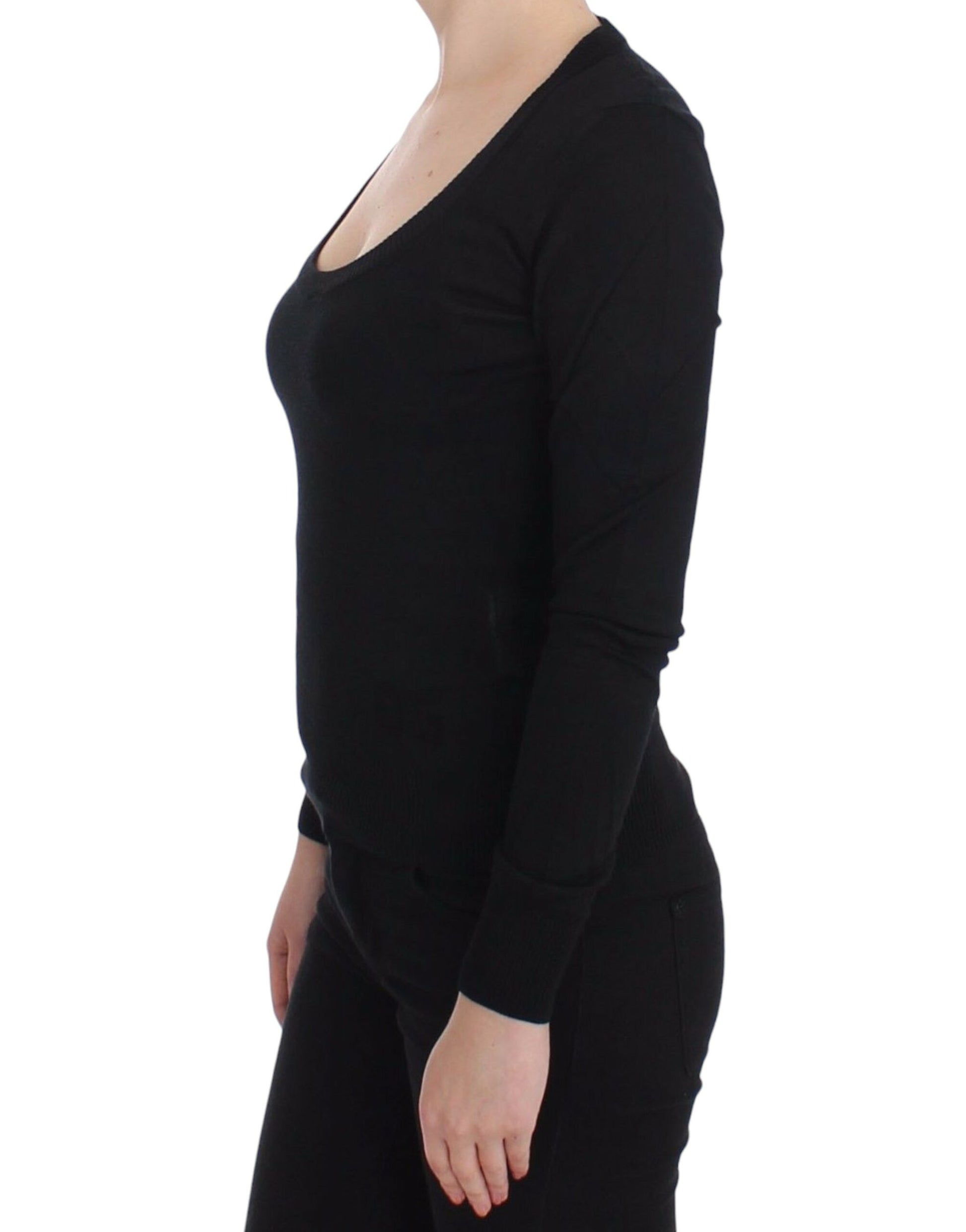 Elegant Black Deep Crewneck Sweater