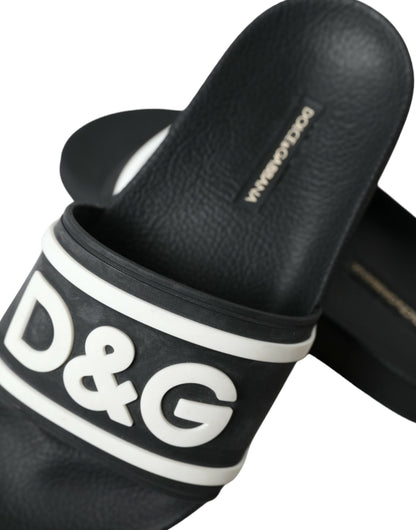 Chic Logo-Embossed Black Slides for Elegant Comfort