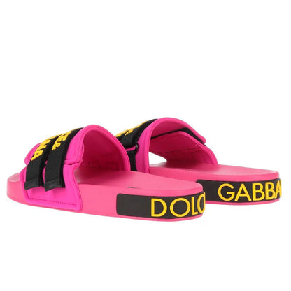 Chic Fuchsia Rubber Slippers for Elegant Comfort