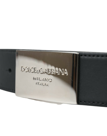 Elegant Leather Belt with Metal Buckle