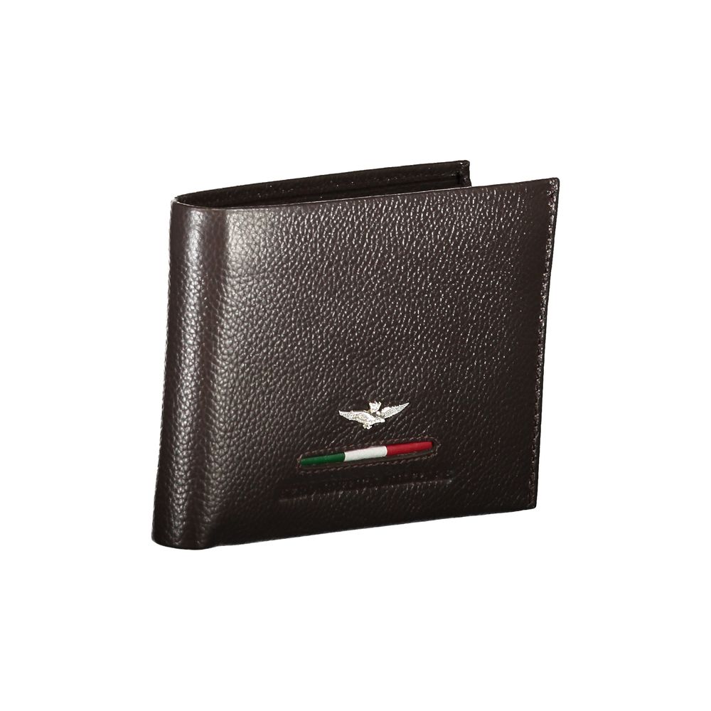 Elegant Leather Wallet with Sleek Compartments