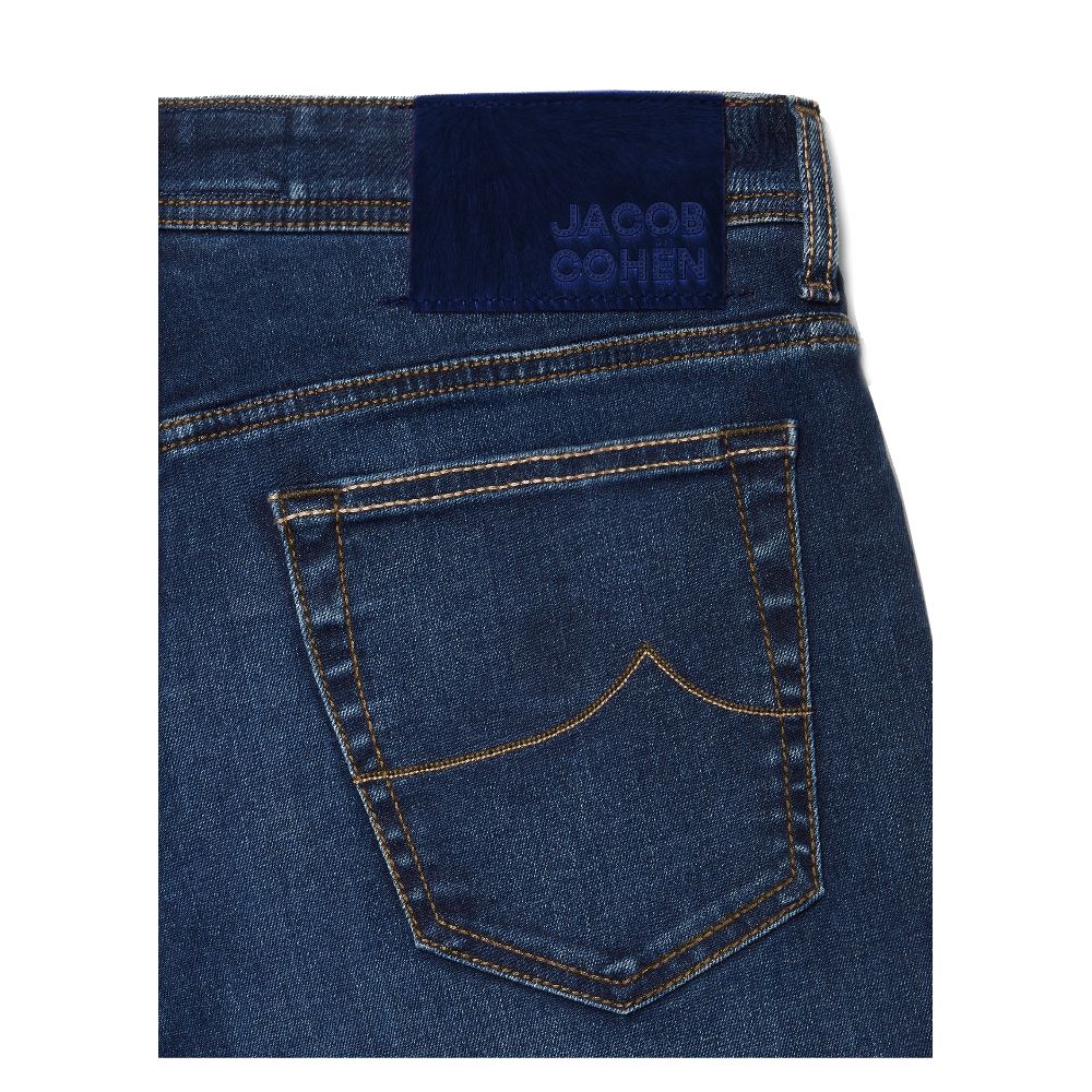 Elevate Your Denim Game with Bard Model Jeans