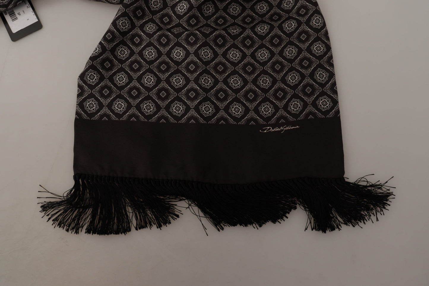 Elegant Silk Men's Scarf Wrap