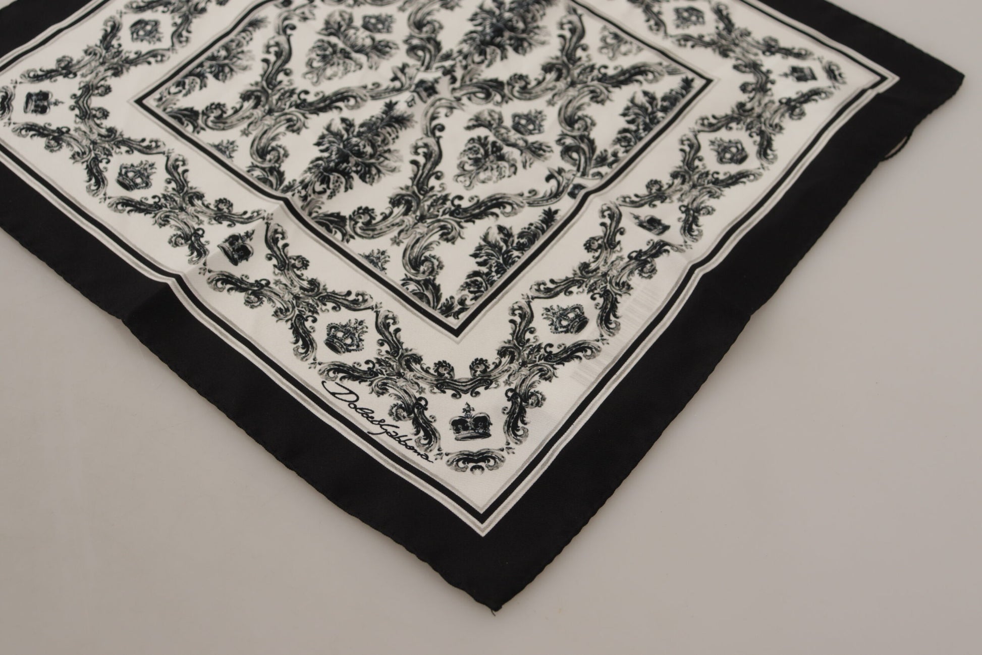 Elegant Silk Men's Square Scarf